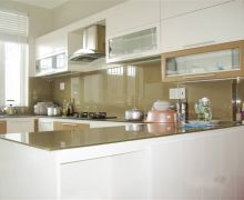 KÍNH MÀU ỐP BẾP 8 Li Cường Lực
