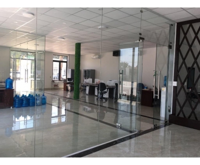 Cửa kính cường lực 10li